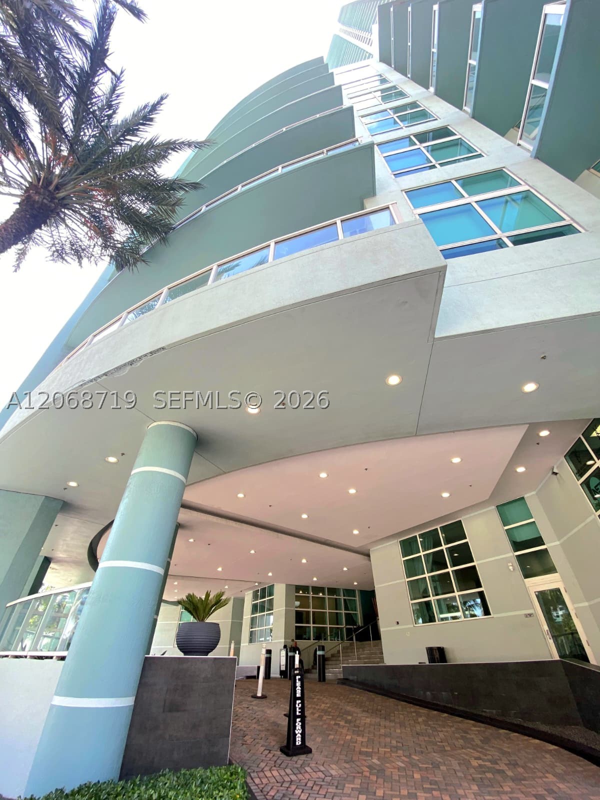 1900 N Bayshore Dr #2405, Miami FL 33132