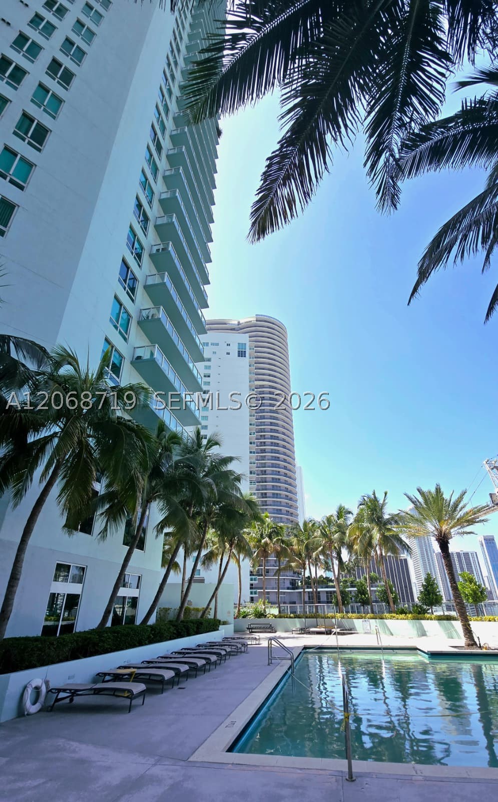 1900 N Bayshore Dr #2405, Miami FL 33132