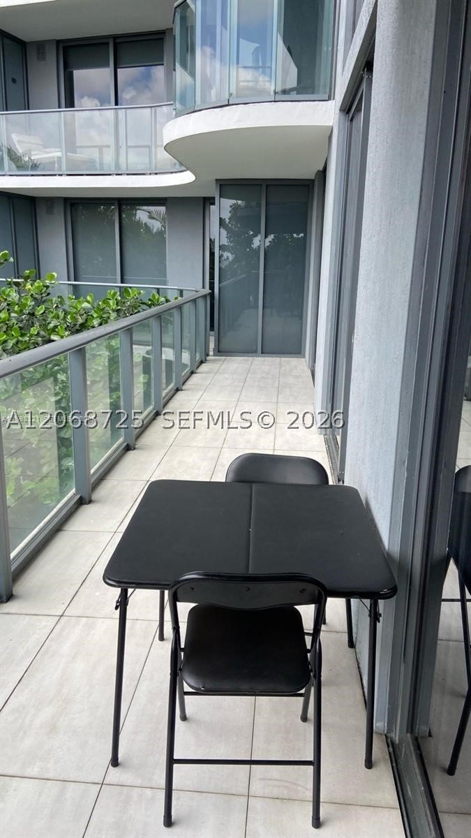 121 NE 34th St #915, Miami FL 33137
