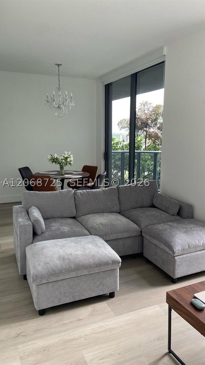 121 NE 34th St #915, Miami FL 33137