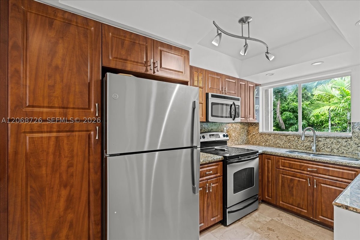 1914 SW 17th Ave #24, Miami FL 33145