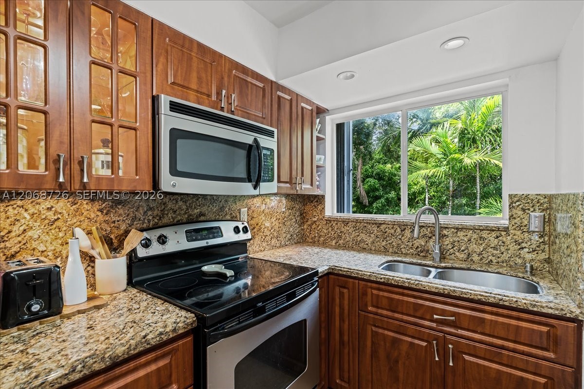 1914 SW 17th Ave #24, Miami FL 33145