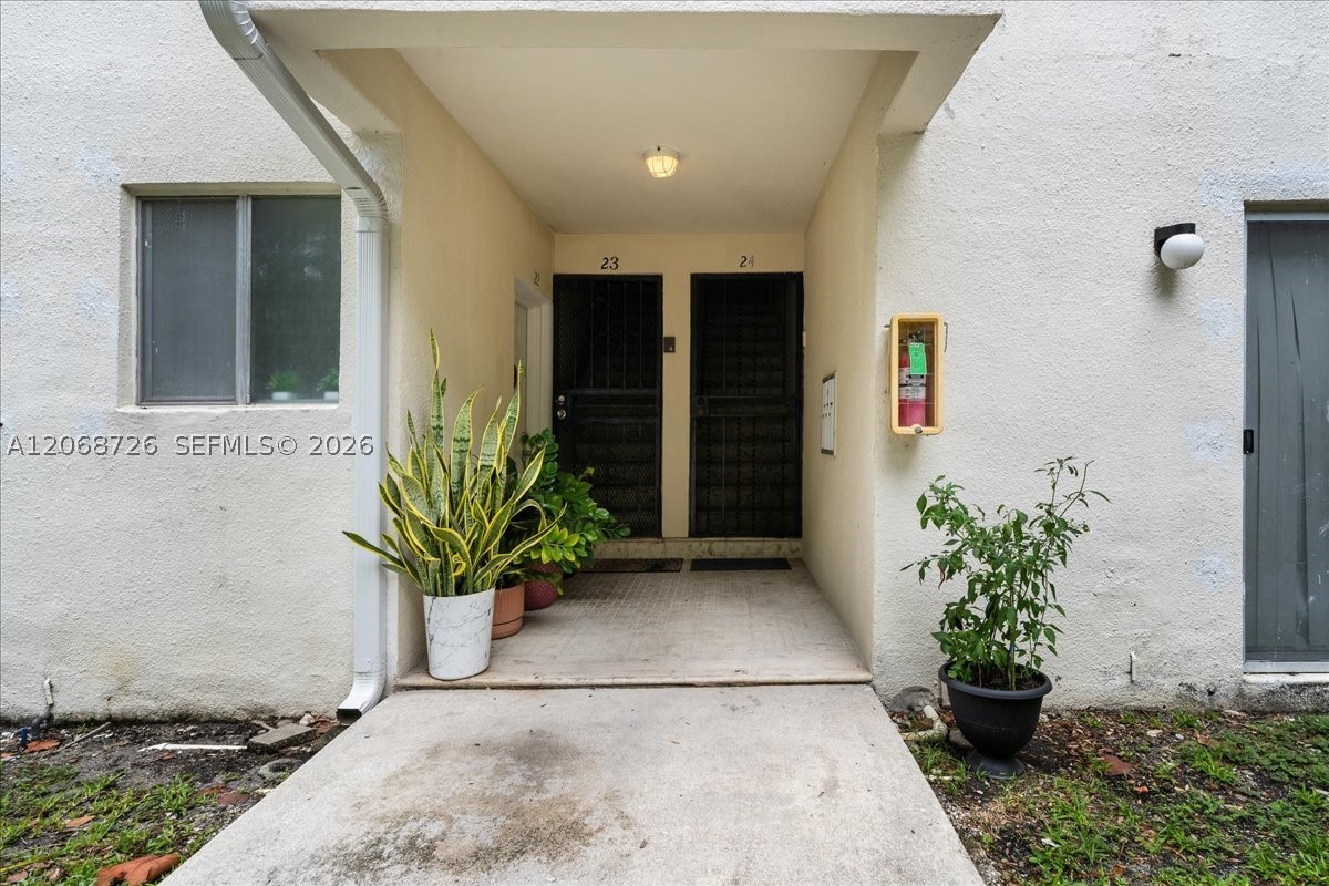 1914 SW 17th Ave #24, Miami FL 33145