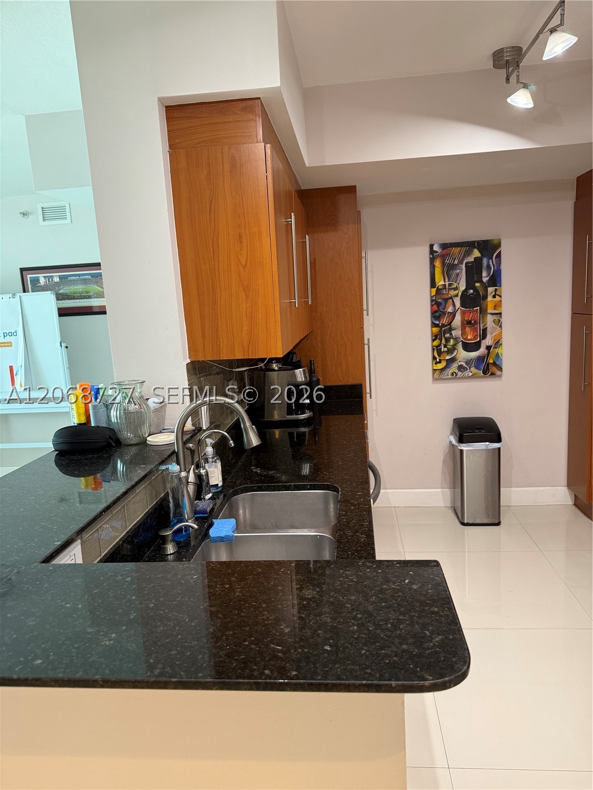 335 S Biscayne Blvd #1805, Miami FL 33131