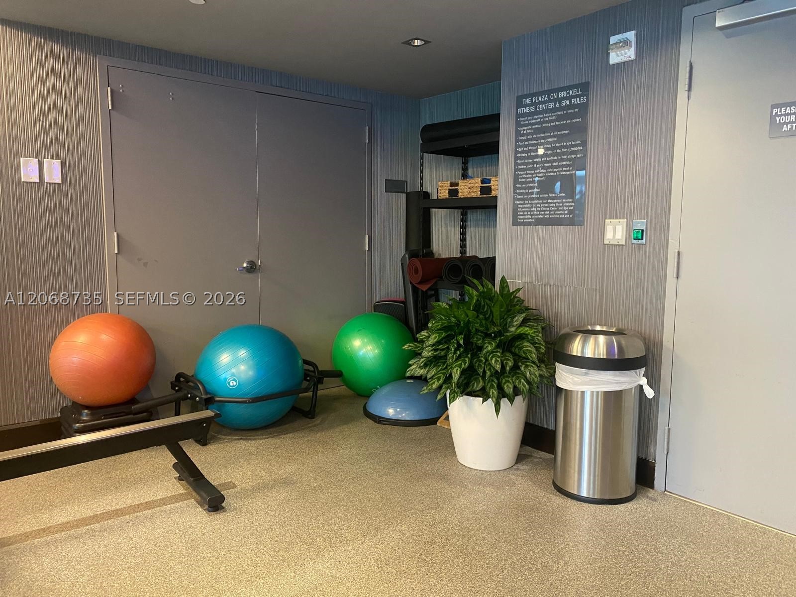 951 Brickell Ave #1210, Miami FL 33131