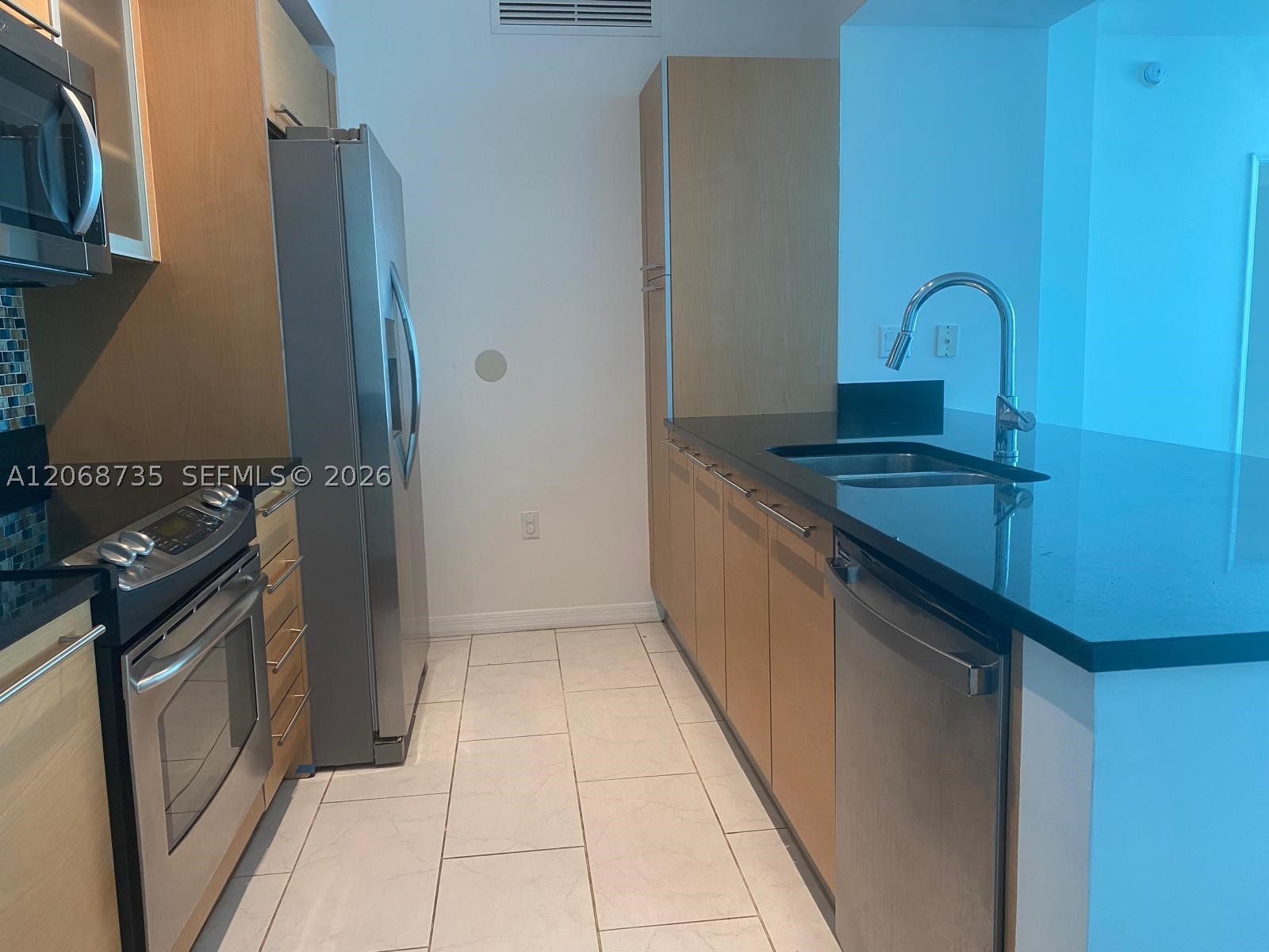 951 Brickell Ave #1210, Miami FL 33131