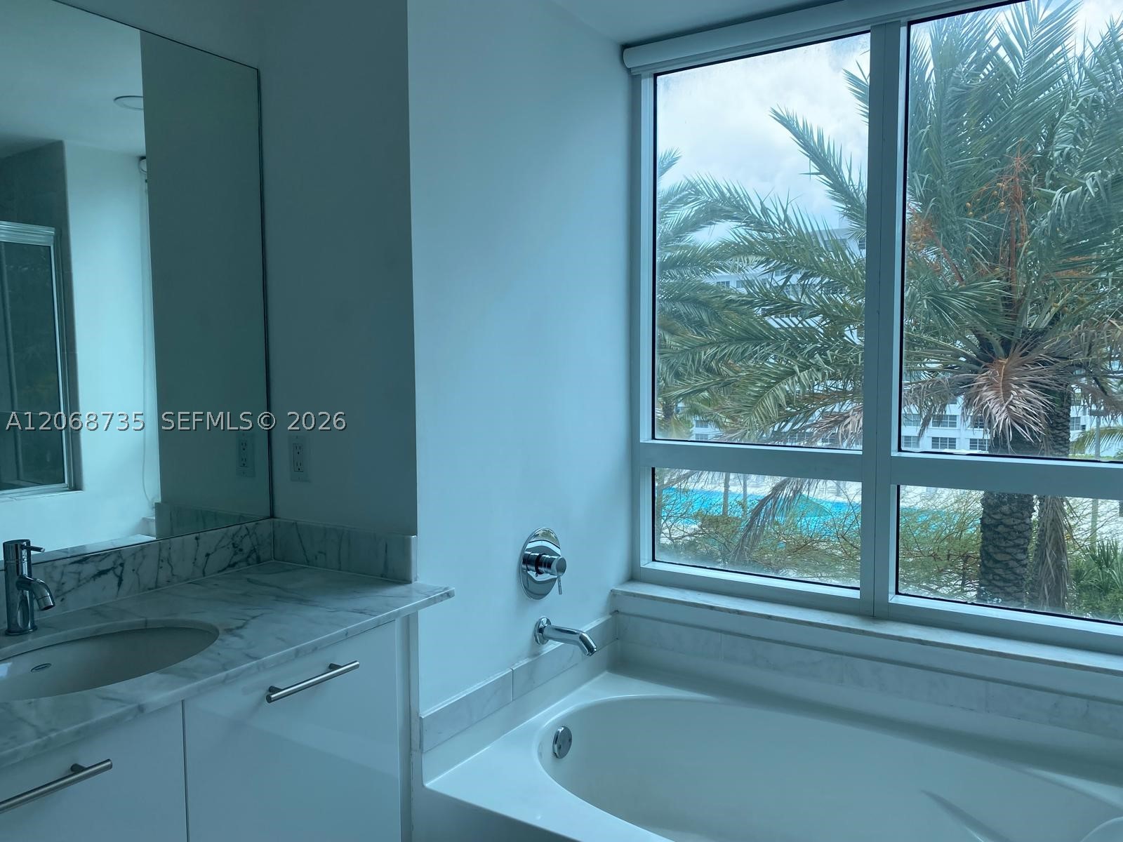 951 Brickell Ave #1210, Miami FL 33131