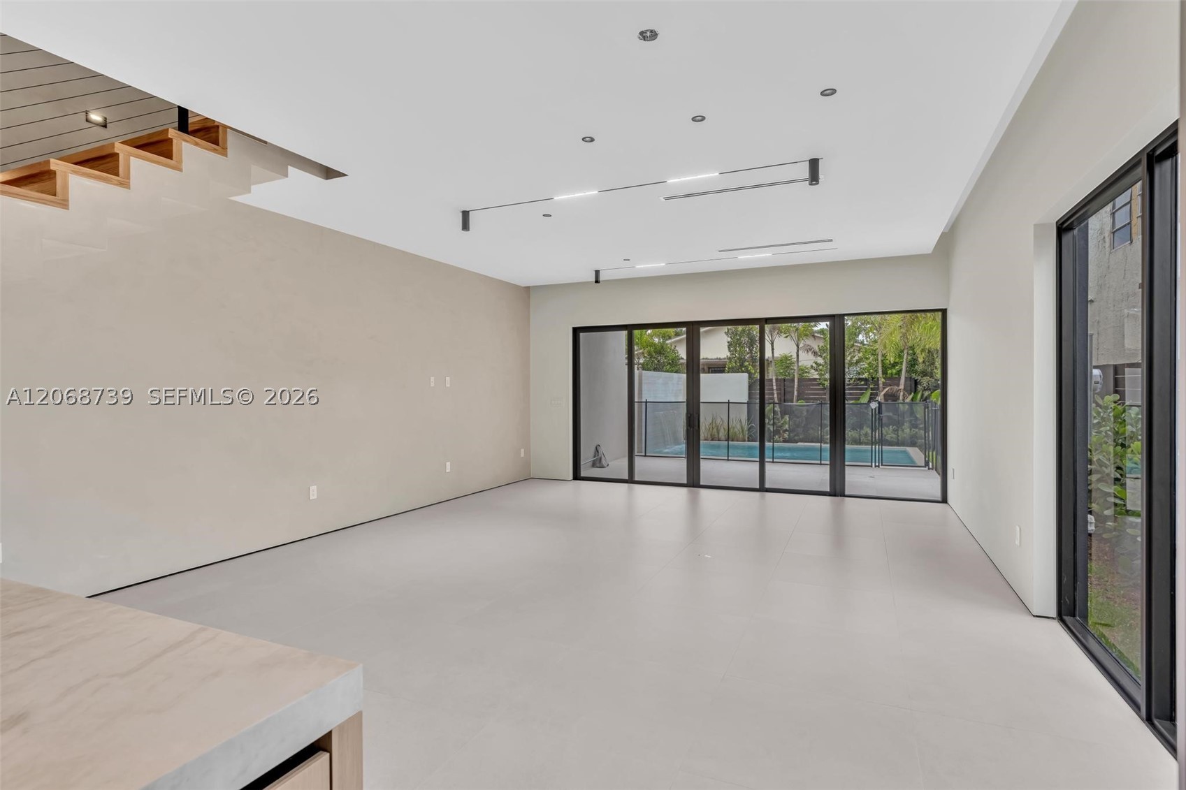 2222 SW 14th St #right, Miami FL 33145