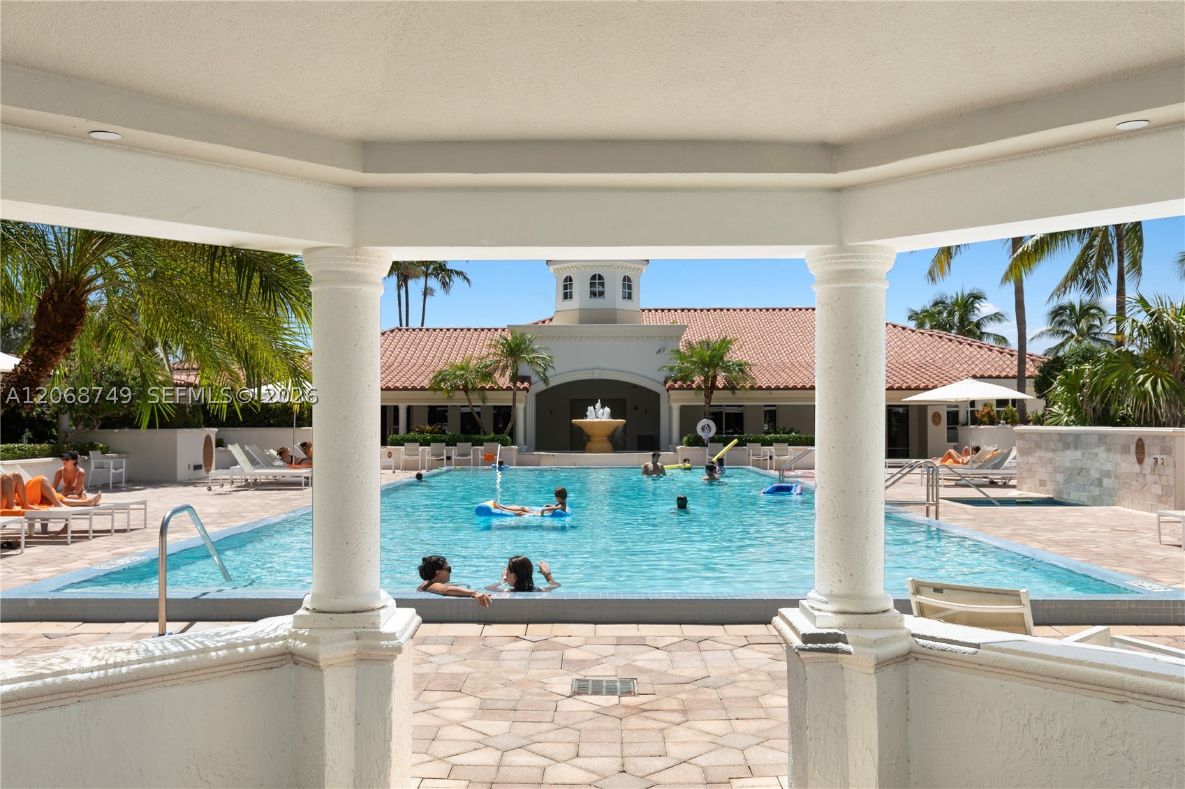 19900 E Country Club Dr #104, Aventura FL 33180