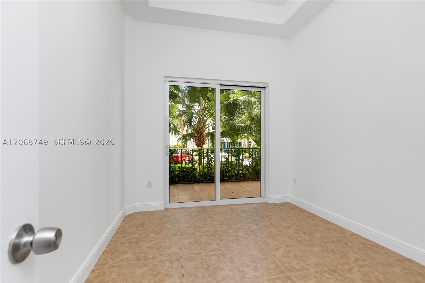 19900 E Country Club Dr #104, Aventura FL 33180