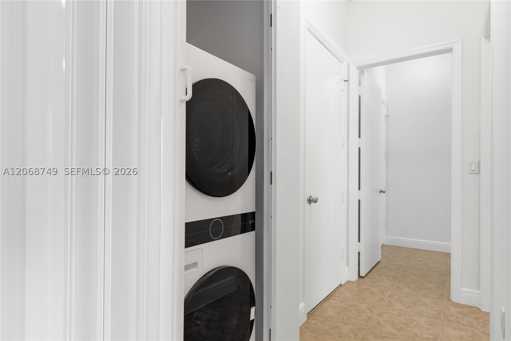 19900 E Country Club Dr #104, Aventura FL 33180
