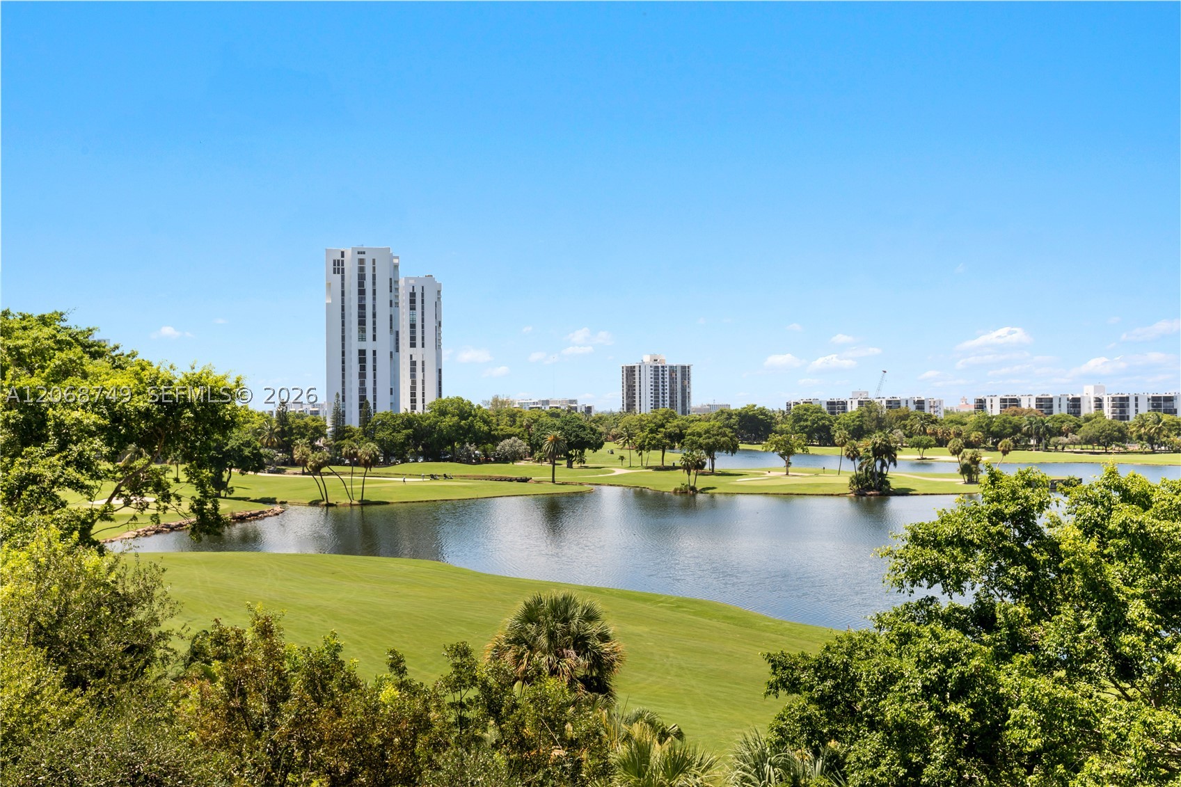 19900 E Country Club Dr #104, Aventura FL 33180