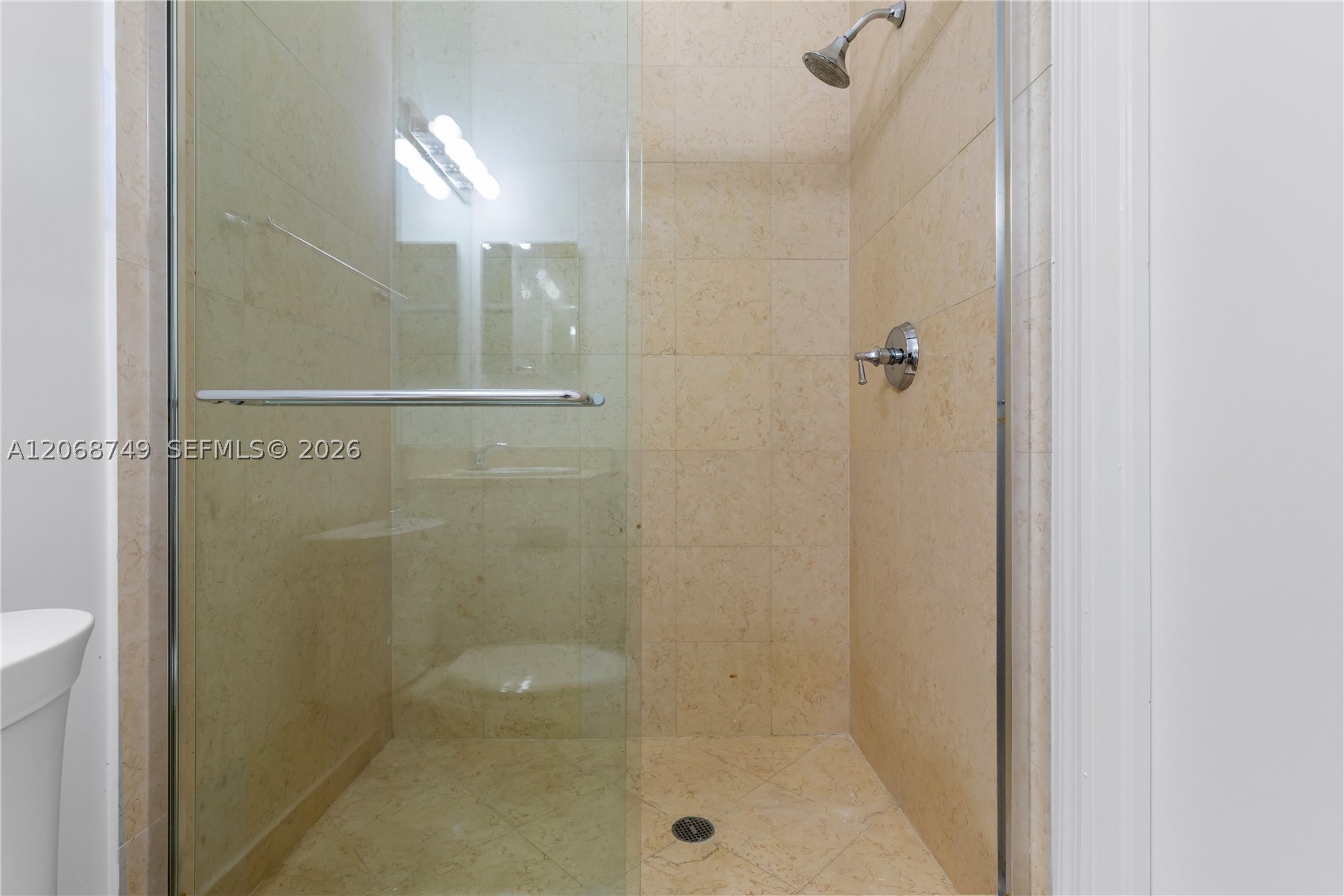 19900 E Country Club Dr #104, Aventura FL 33180