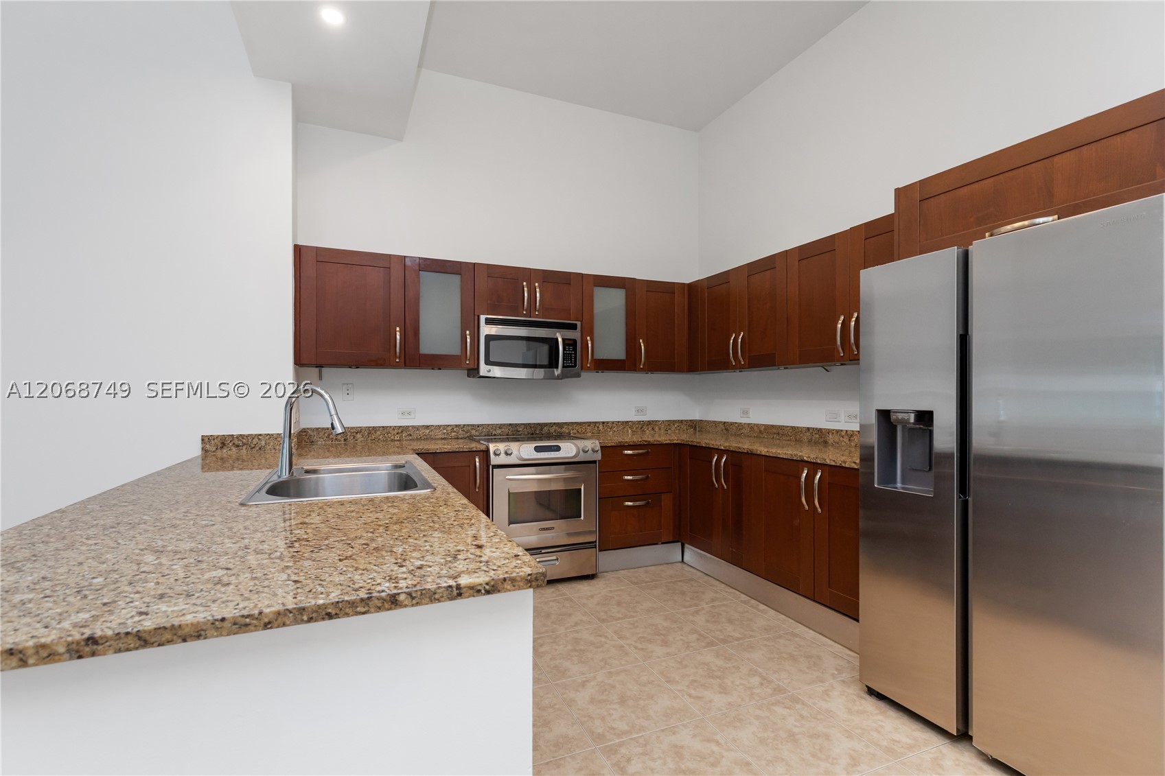 19900 E Country Club Dr #104, Aventura FL 33180