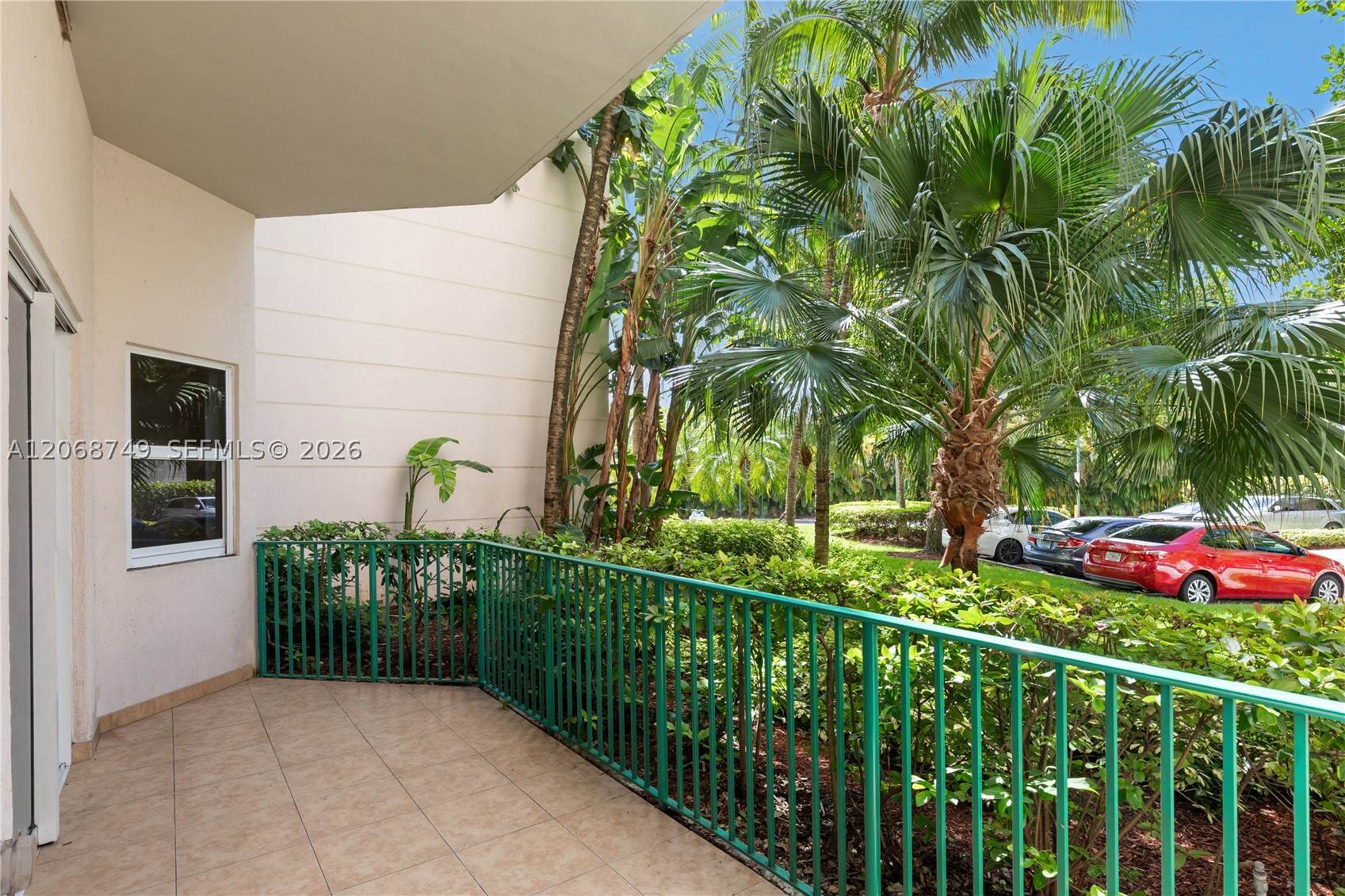 19900 E Country Club Dr #104, Aventura FL 33180