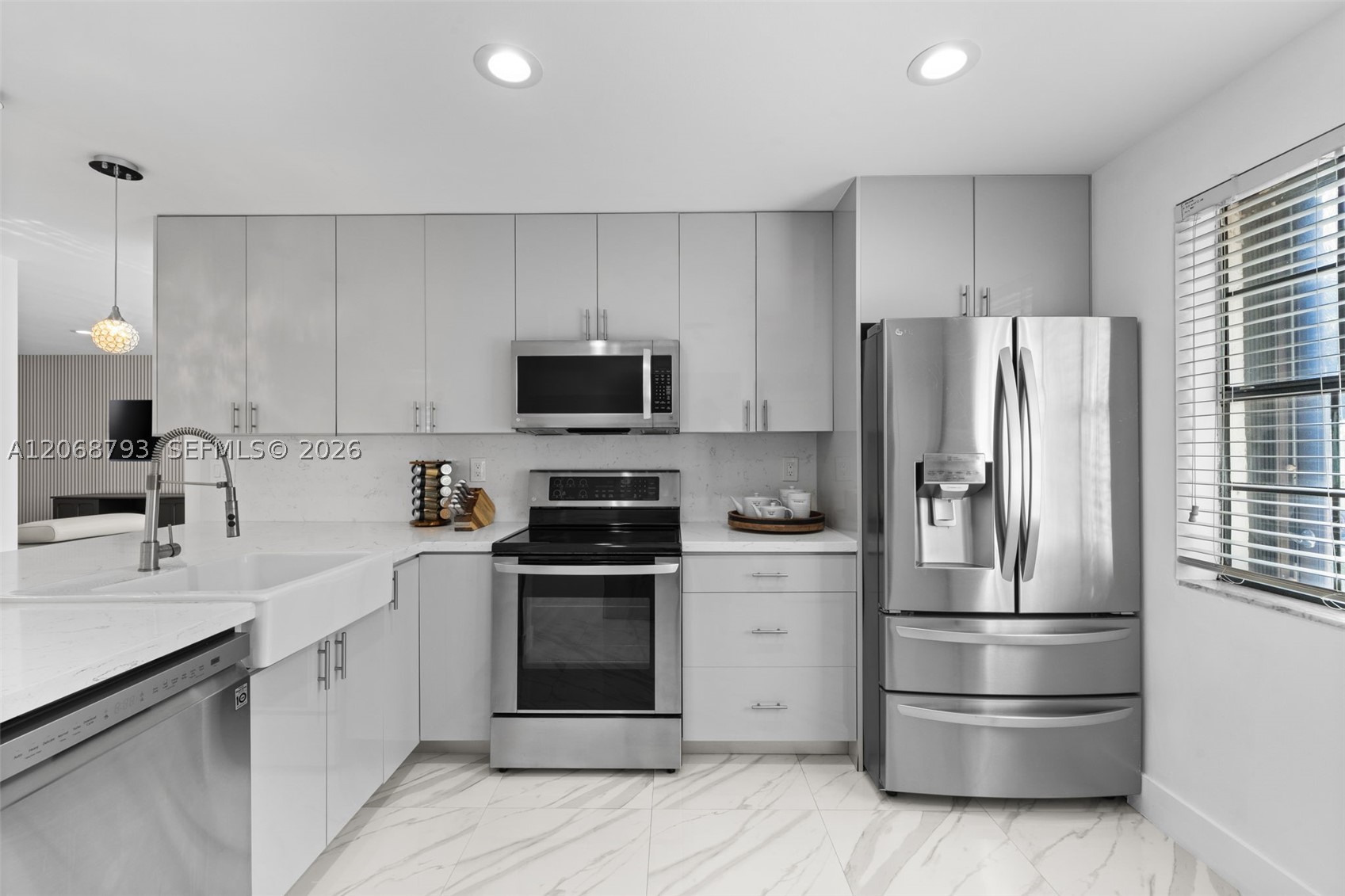 3549 Magellan Cir #418, Aventura FL 33180