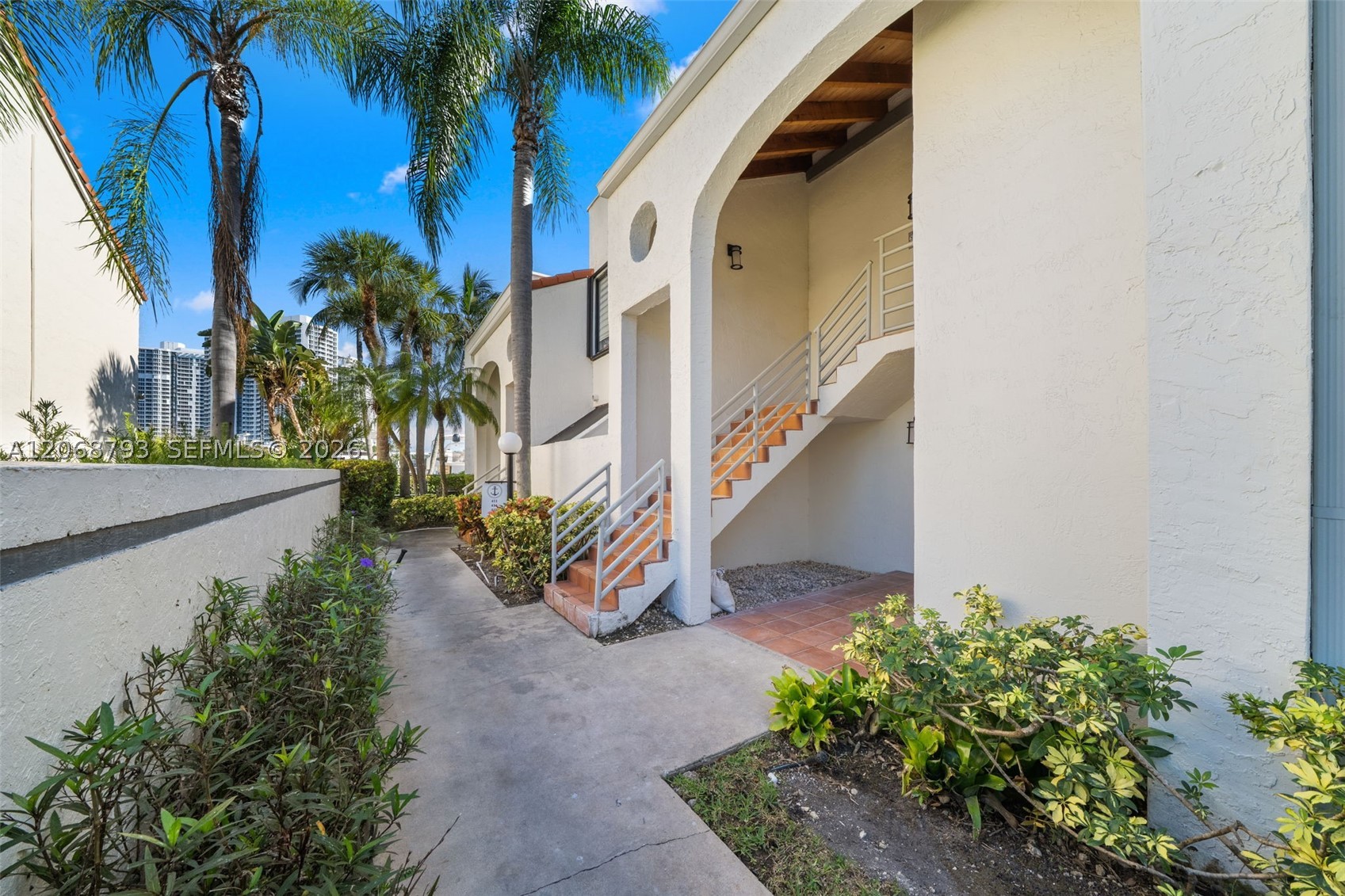 3549 Magellan Cir #418, Aventura FL 33180