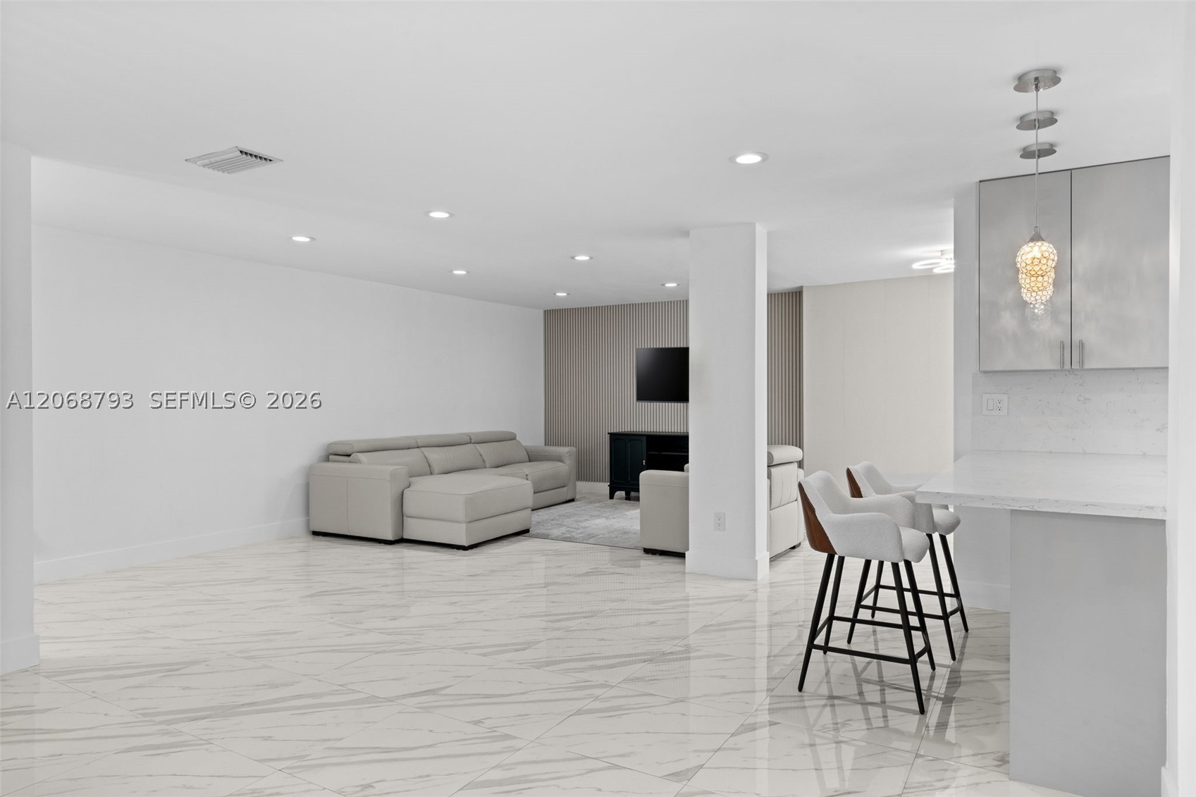 3549 Magellan Cir #418, Aventura FL 33180