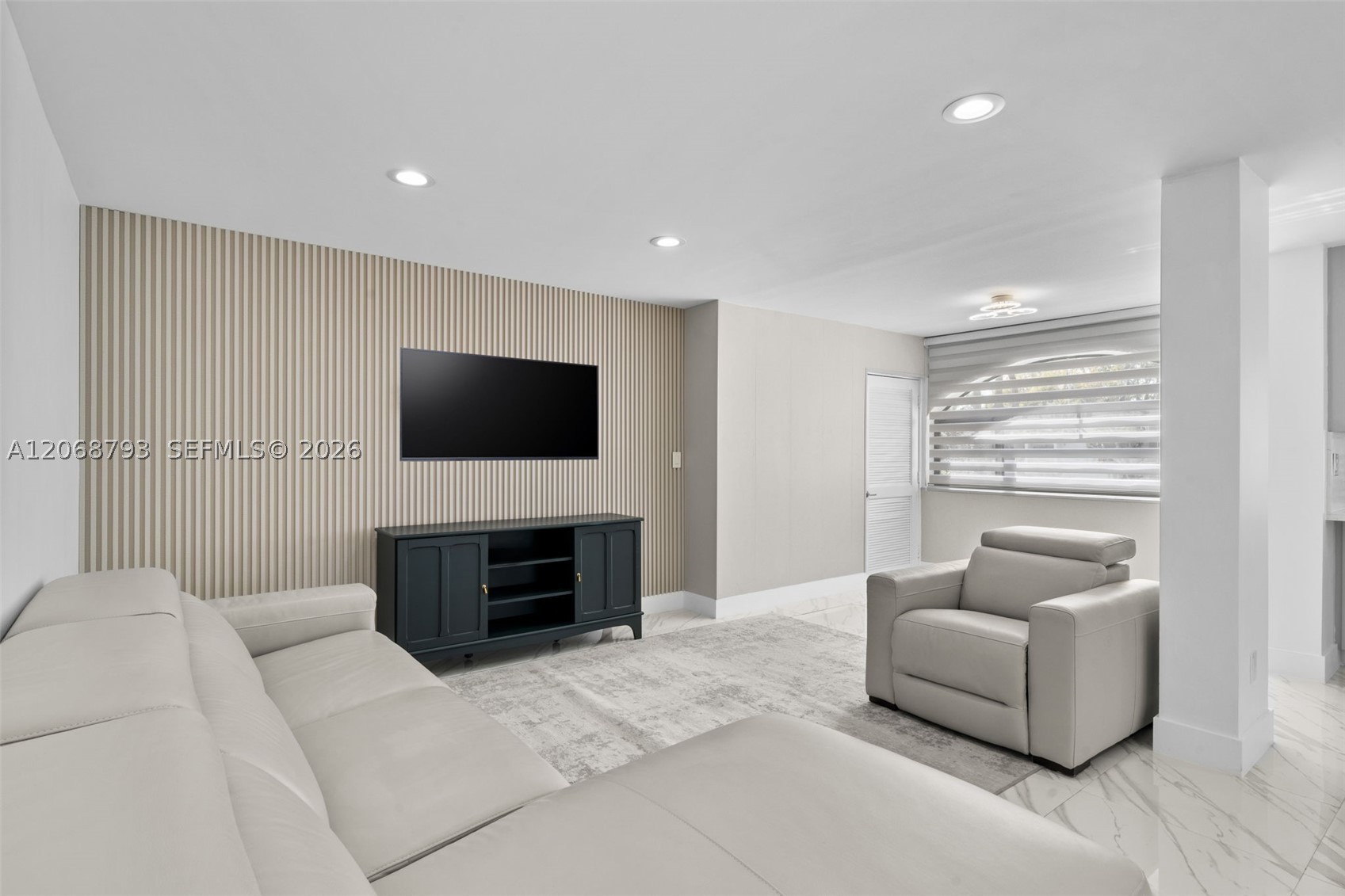 3549 Magellan Cir #418, Aventura FL 33180