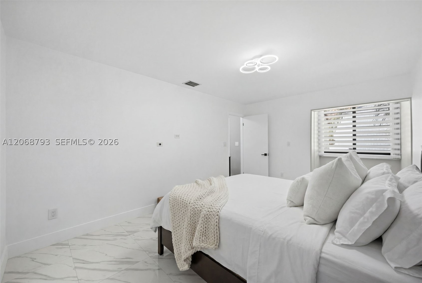 3549 Magellan Cir #418, Aventura FL 33180