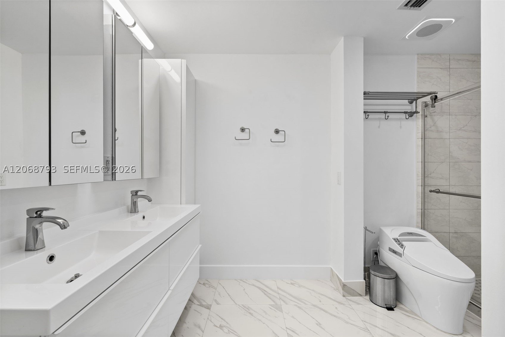 3549 Magellan Cir #418, Aventura FL 33180