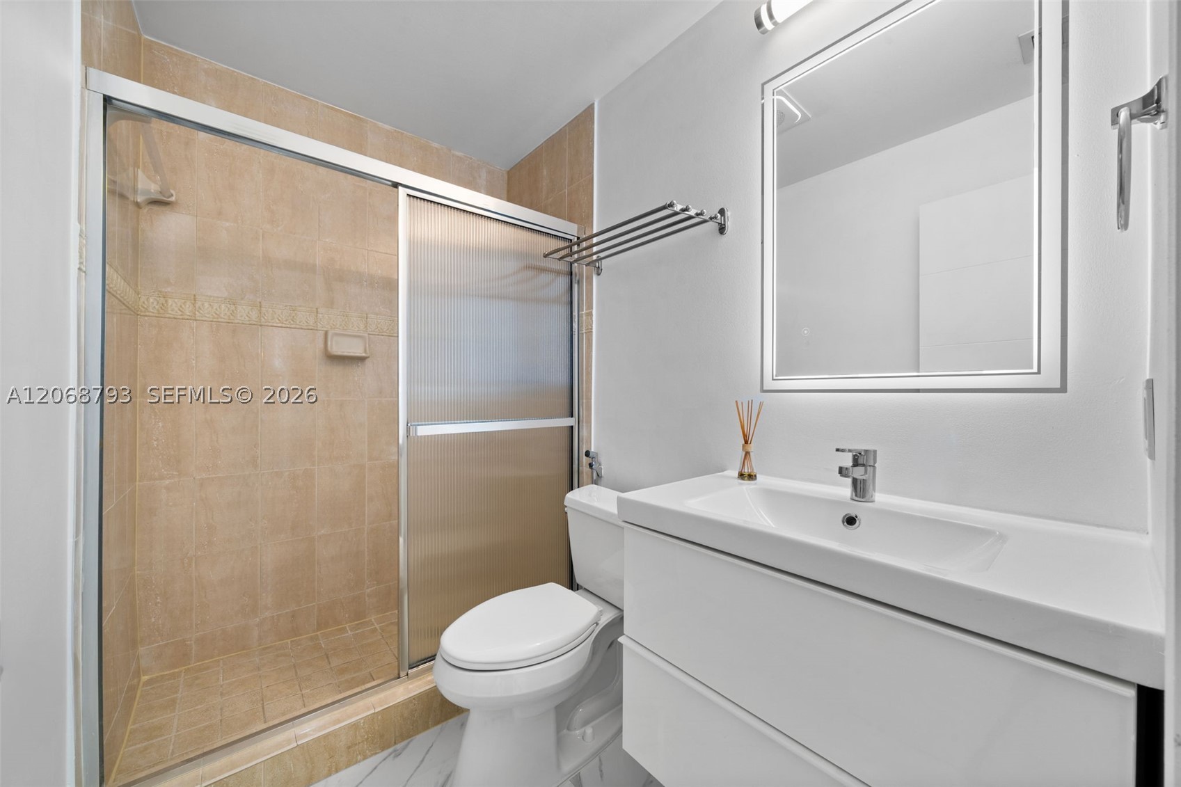 3549 Magellan Cir #418, Aventura FL 33180