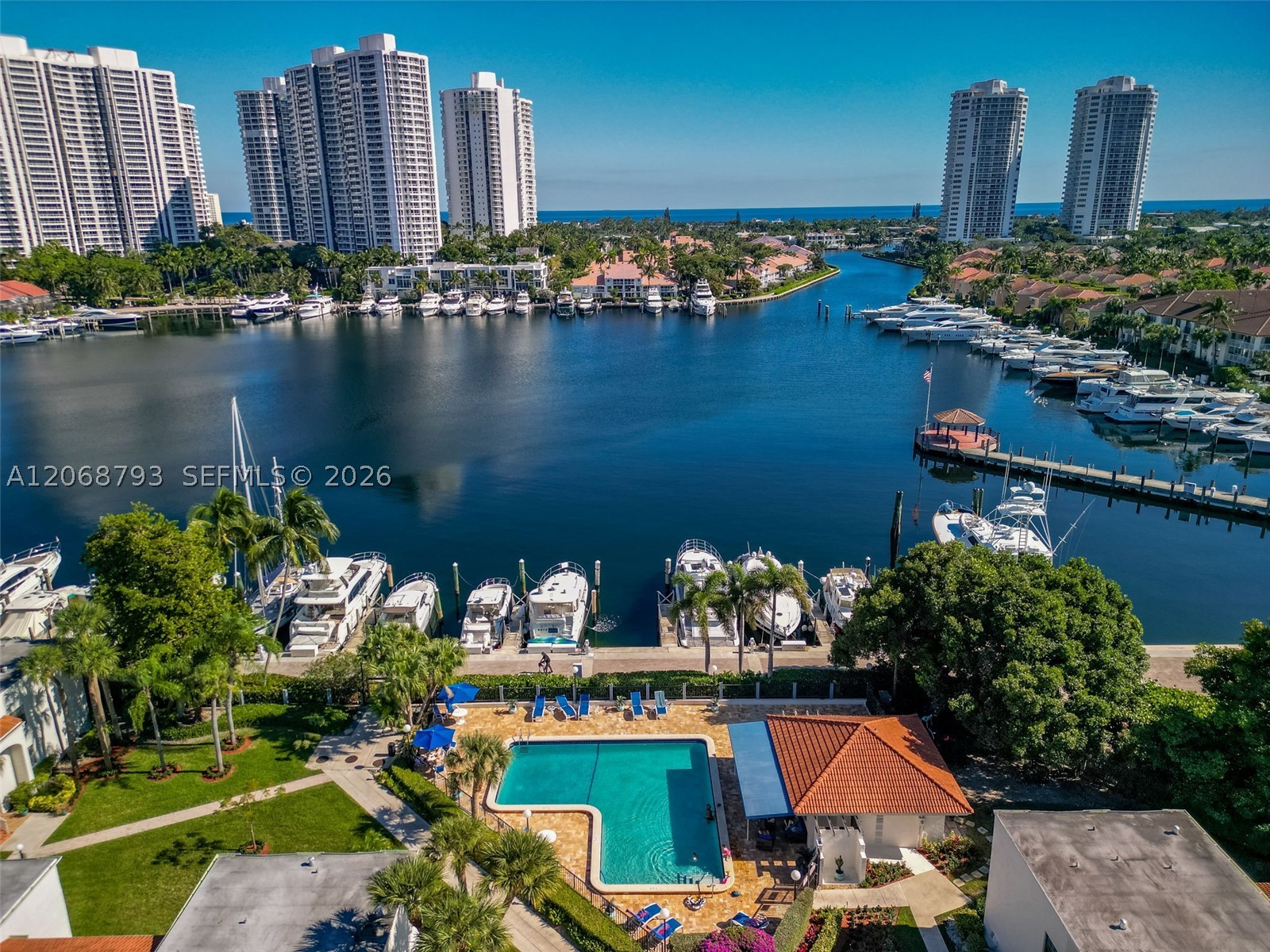 3549 Magellan Cir #418, Aventura FL 33180