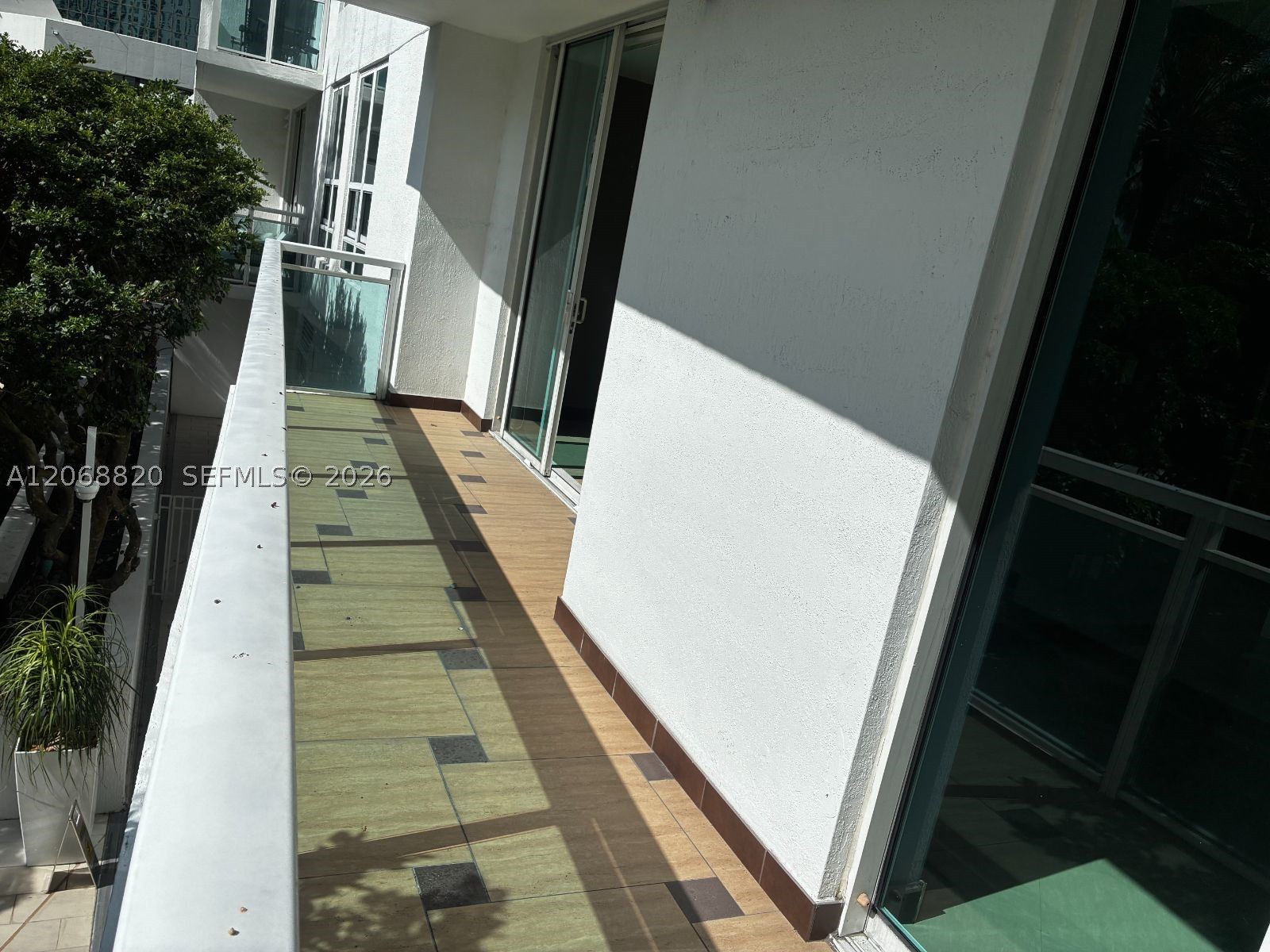 951 Brickell Ave #1106, Miami FL 33131