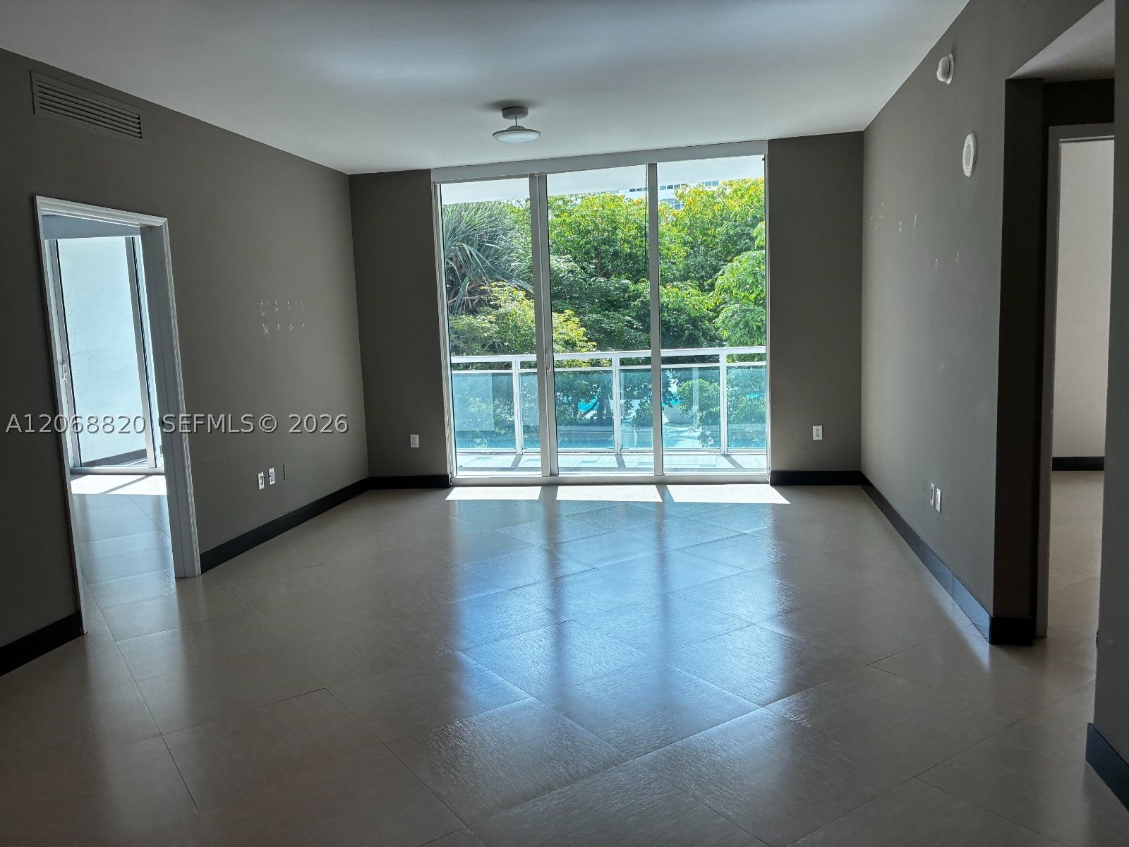 951 Brickell Ave #1106, Miami FL 33131