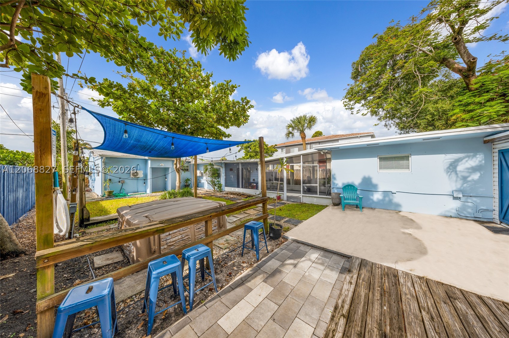 817 SW 12th St, Fort Lauderdale FL 33315