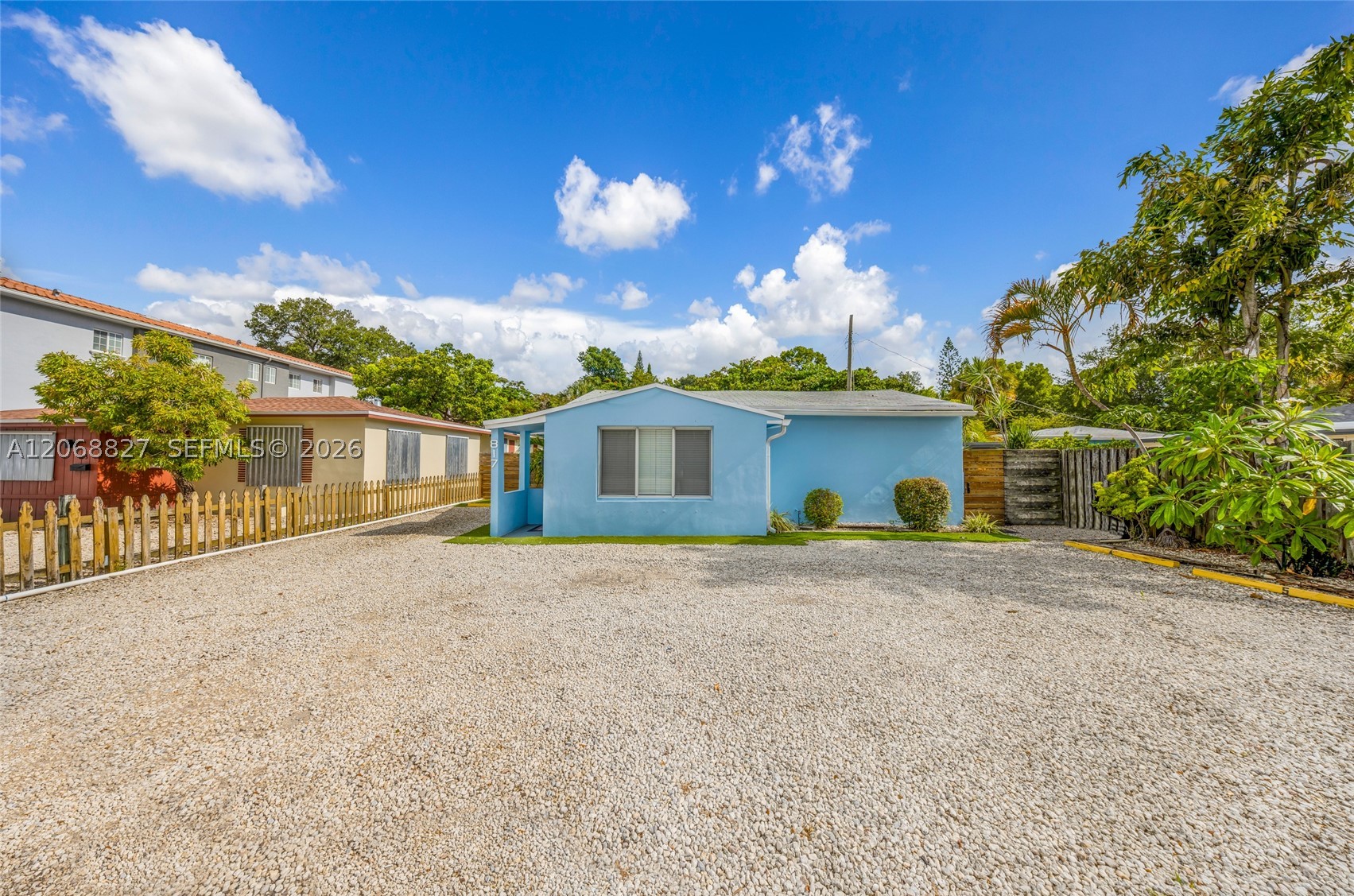 817 SW 12th St, Fort Lauderdale FL 33315