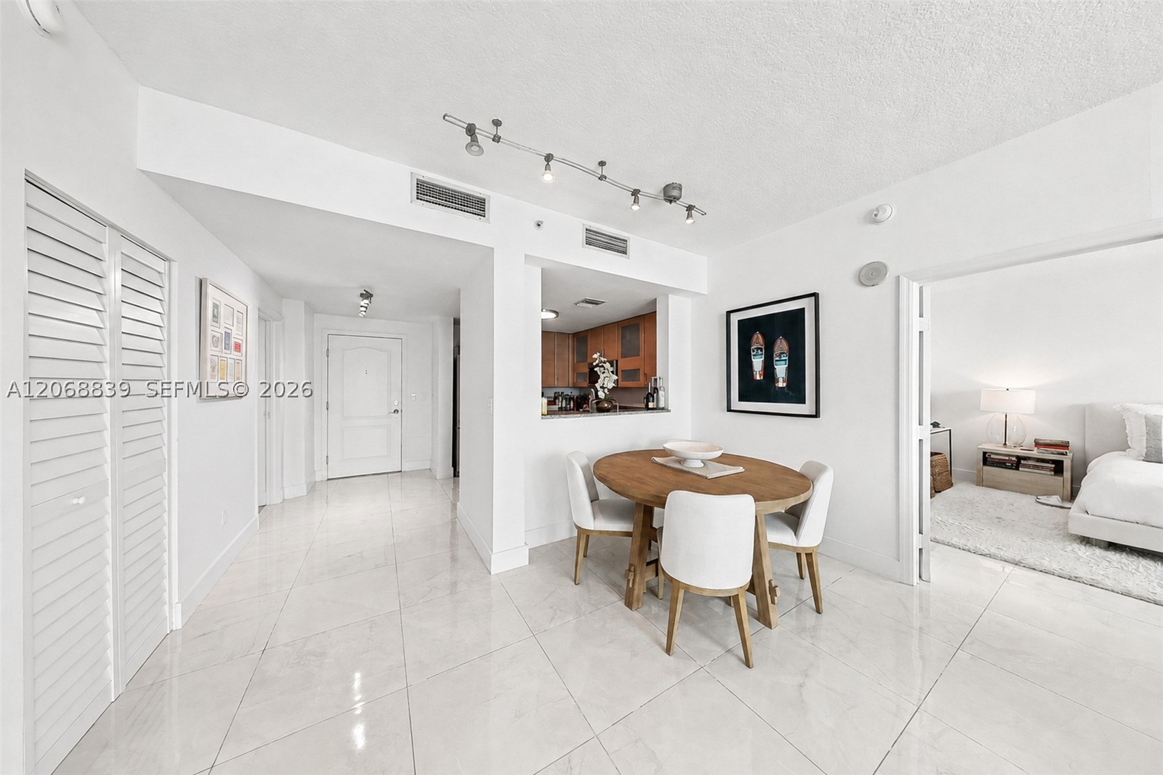 2101 Brickell Ave #3202, Miami FL 33129