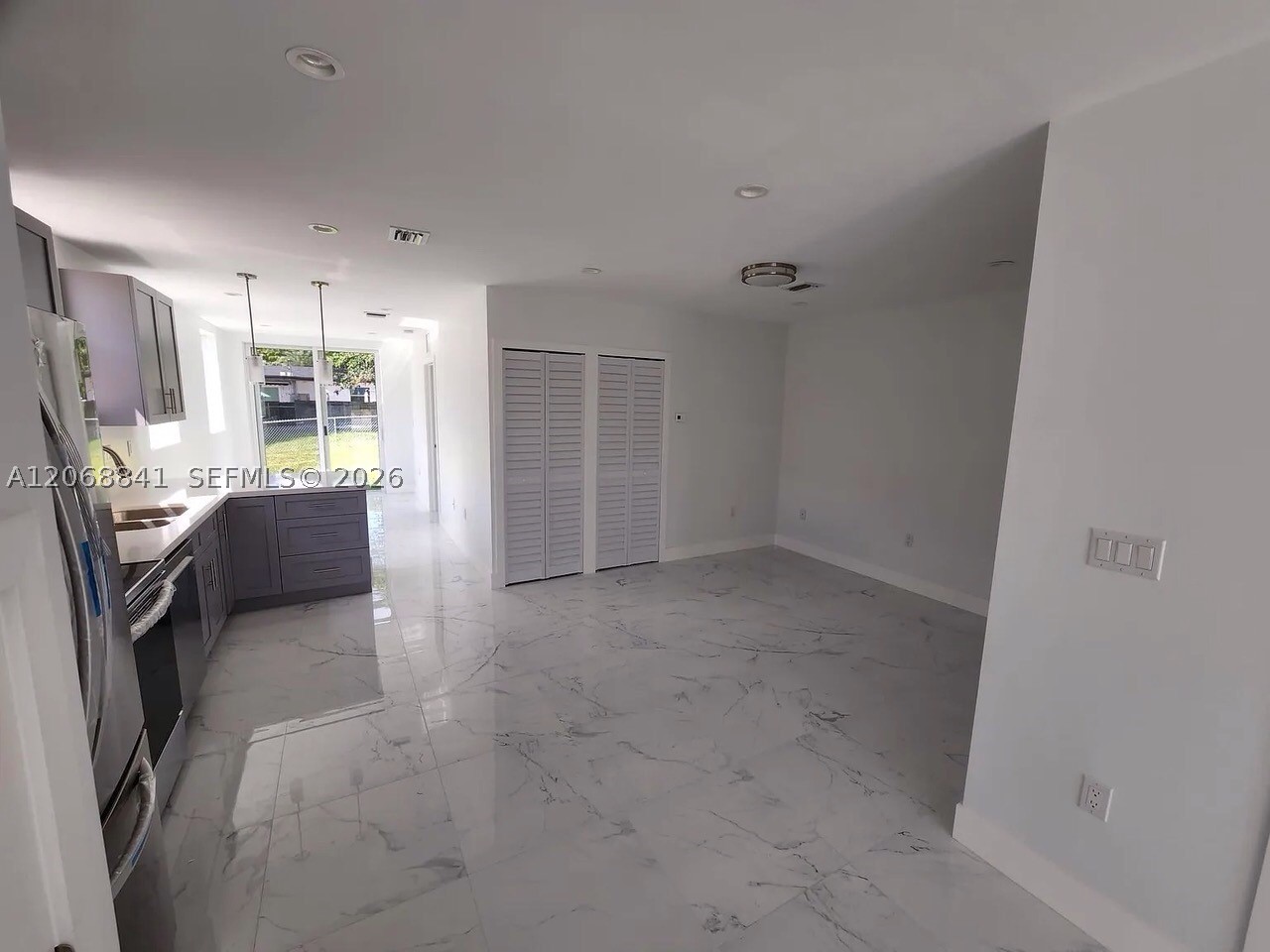 7245 SW 21st St ##, Miami FL 33155