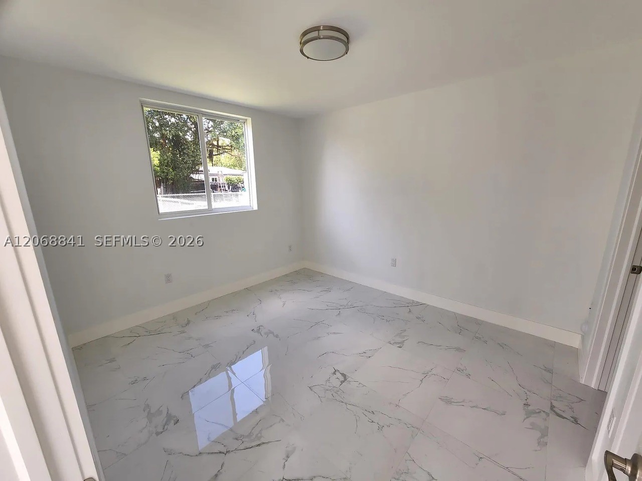 7245 SW 21st St ##, Miami FL 33155