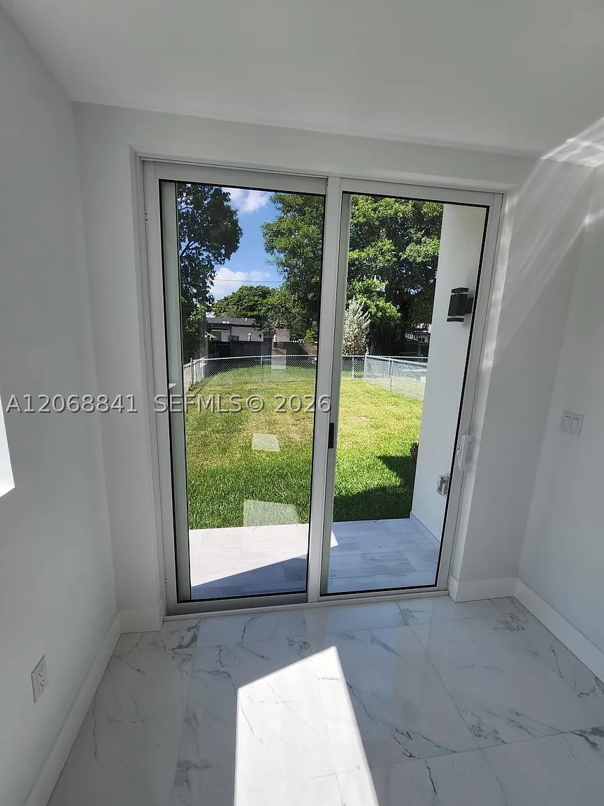 7245 SW 21st St ##, Miami FL 33155