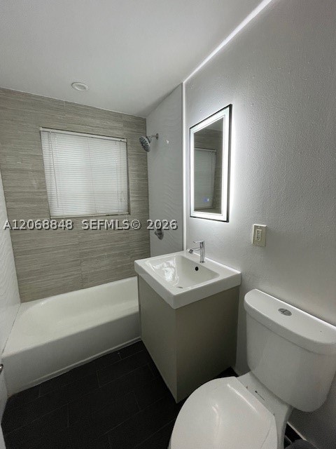 7820 Carlyle Ave, Miami Beach FL 33141
