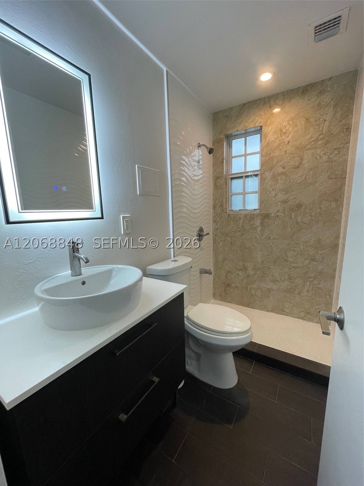 7820 Carlyle Ave, Miami Beach FL 33141