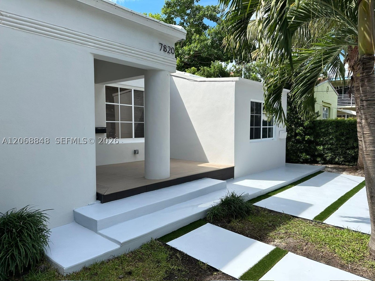 7820 Carlyle Ave, Miami Beach FL 33141