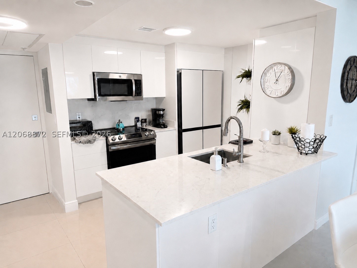 10275 Collins Ave #624, Bal Harbour FL 33154