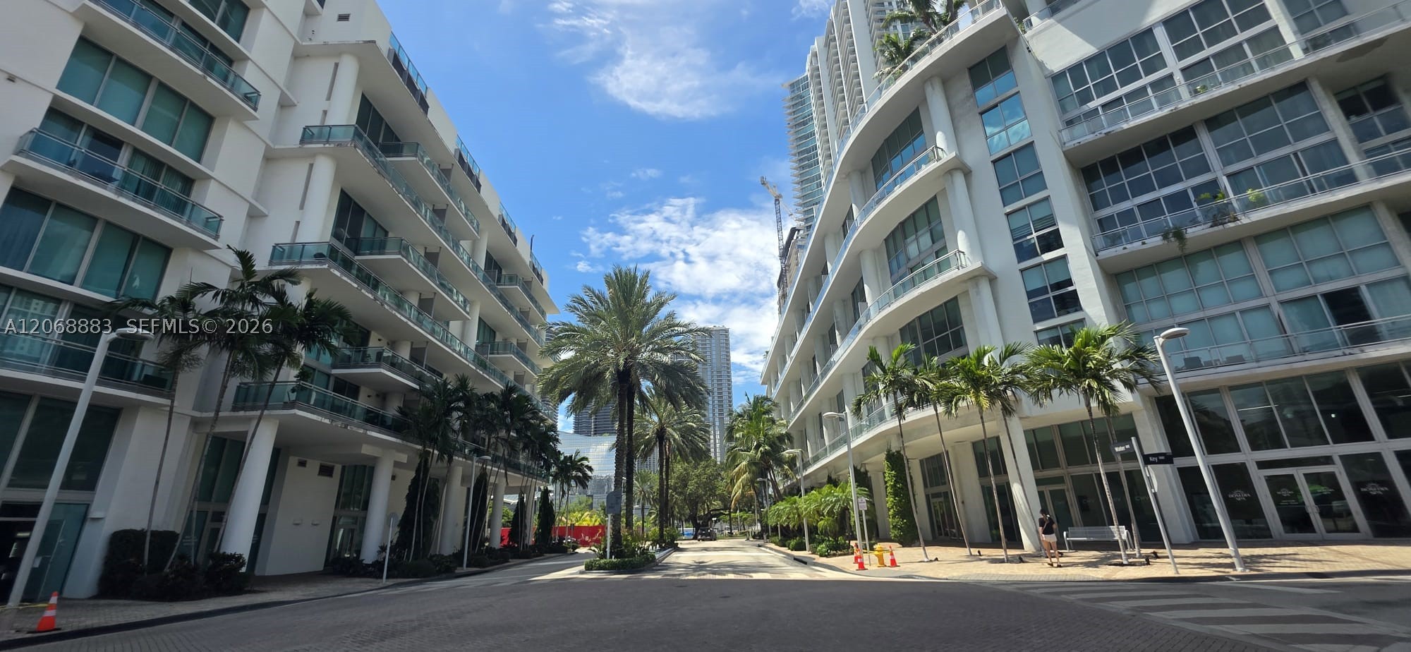 350 S Miami Ave #3213, Miami FL 33130