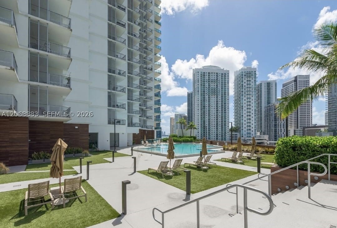 350 S Miami Ave #3213, Miami FL 33130