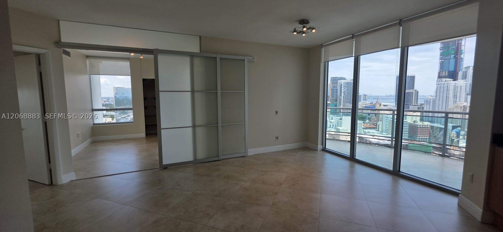 350 S Miami Ave #3213, Miami FL 33130