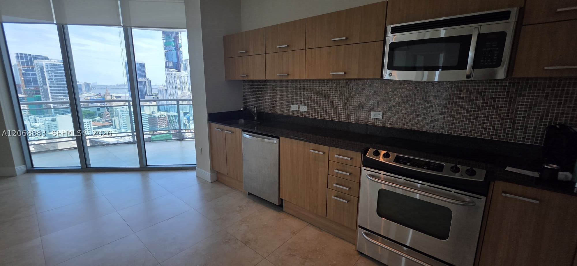 350 S Miami Ave #3213, Miami FL 33130