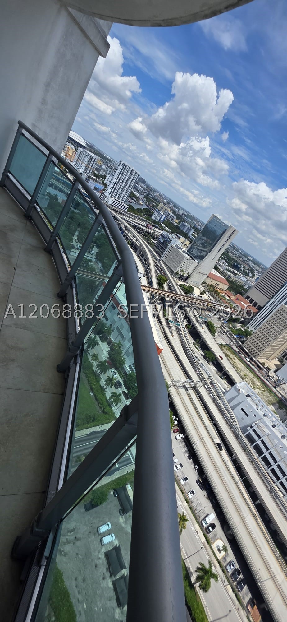 350 S Miami Ave #3213, Miami FL 33130