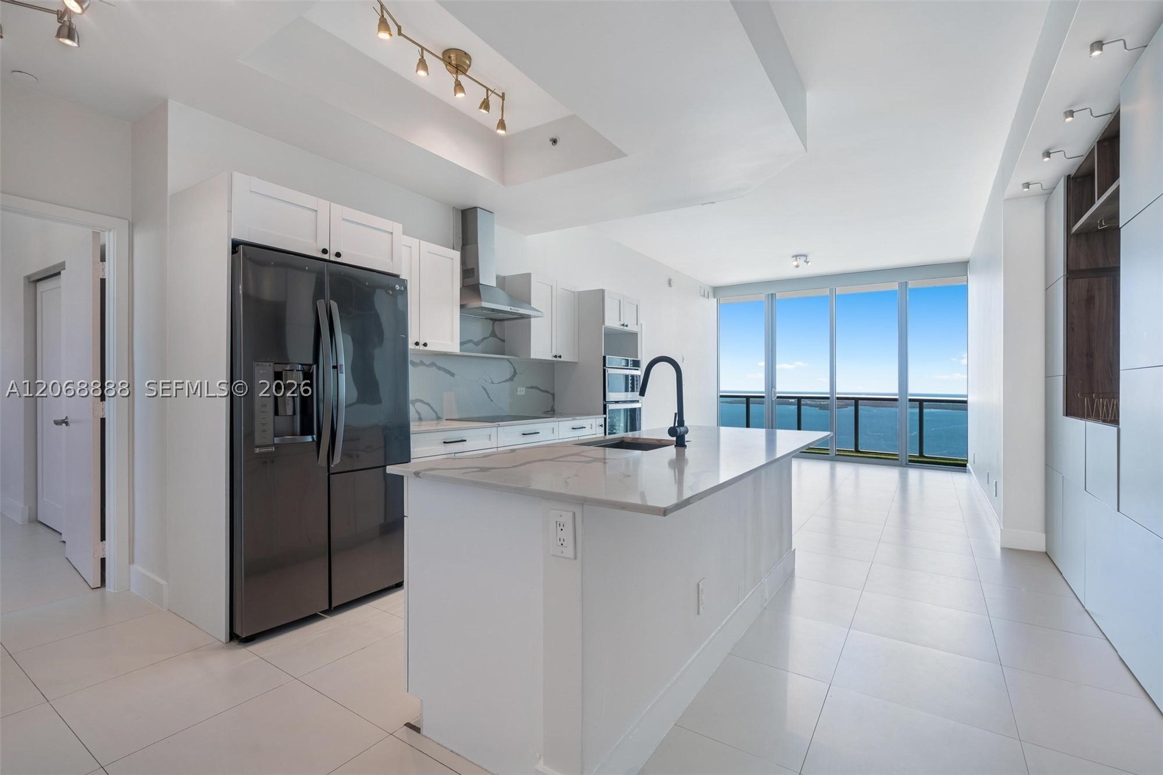 888 Biscayne Blvd #4804, Miami FL 33132