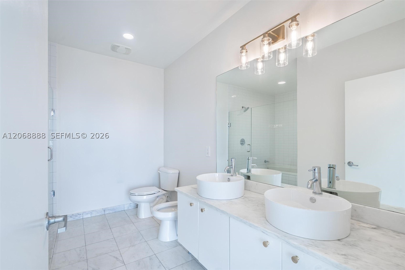 888 Biscayne Blvd #4804, Miami FL 33132