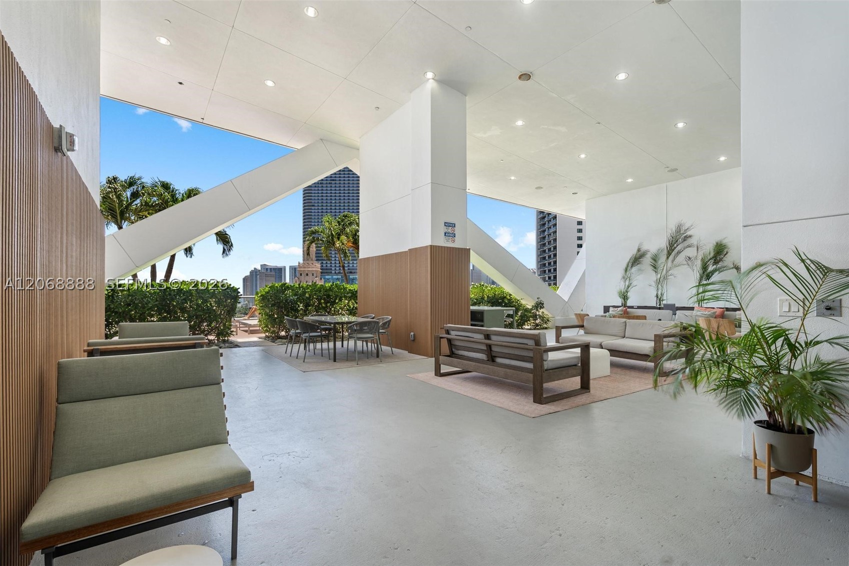 888 Biscayne Blvd #4804, Miami FL 33132