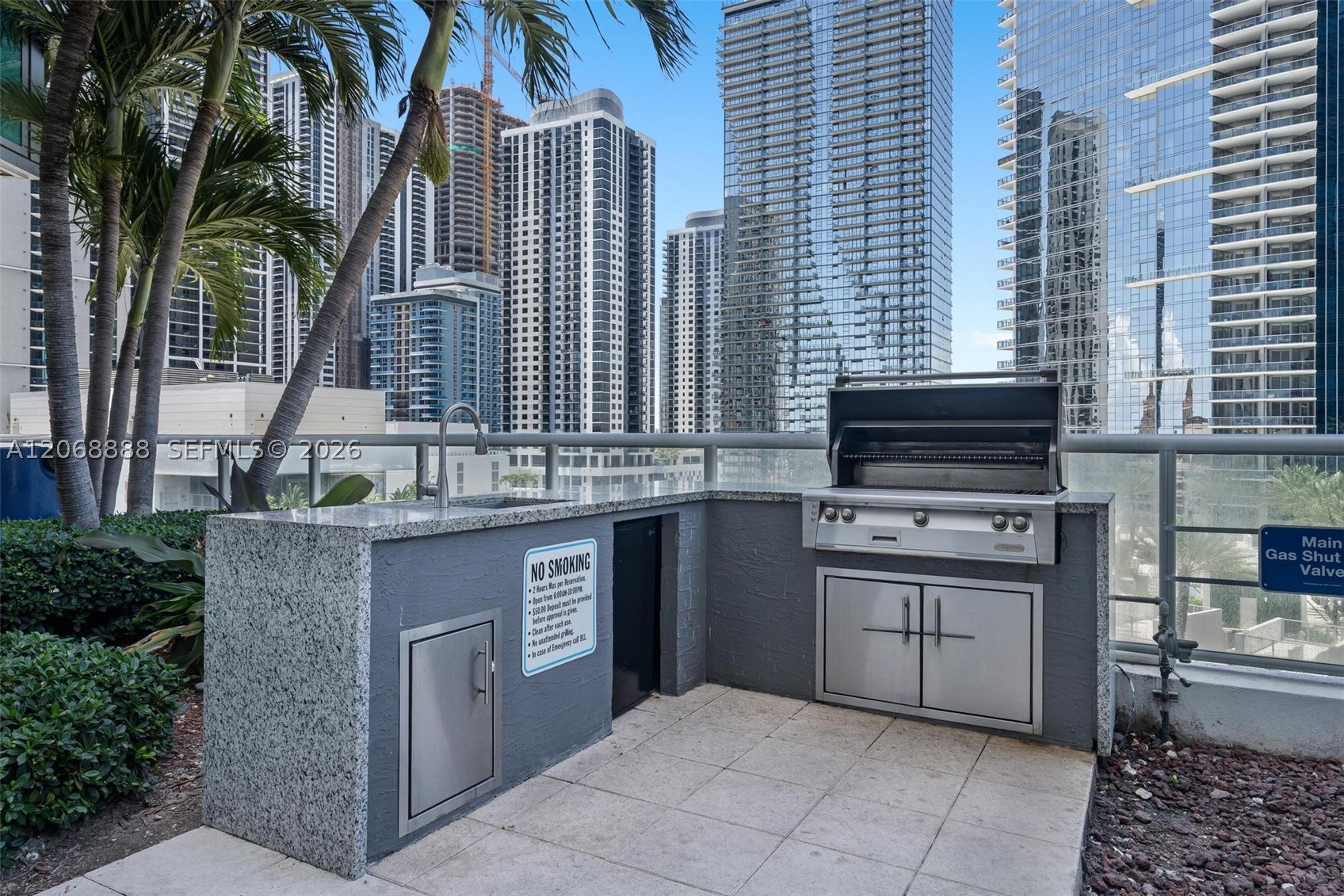 888 Biscayne Blvd #4804, Miami FL 33132