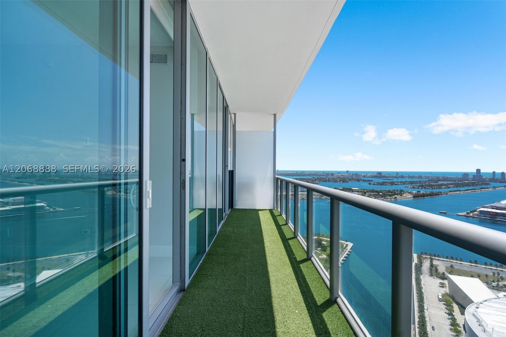 888 Biscayne Blvd #4804, Miami FL 33132