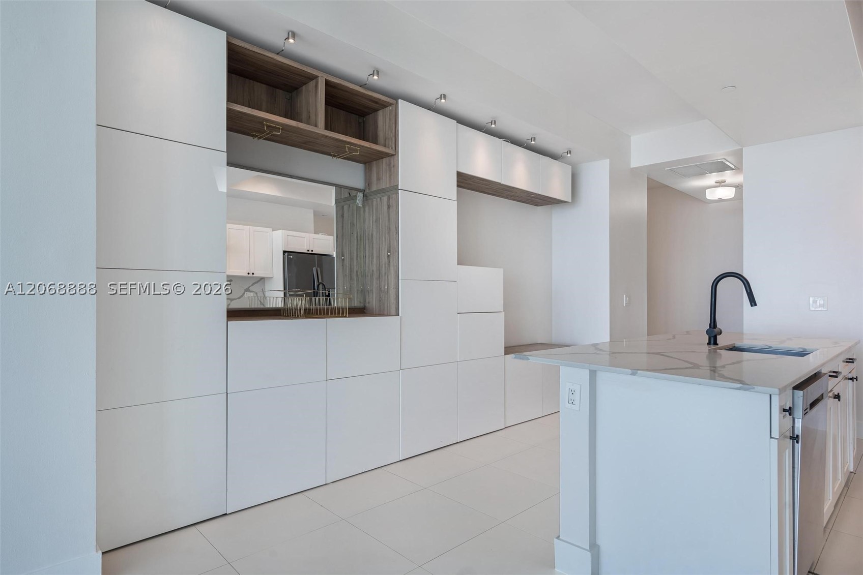 888 Biscayne Blvd #4804, Miami FL 33132